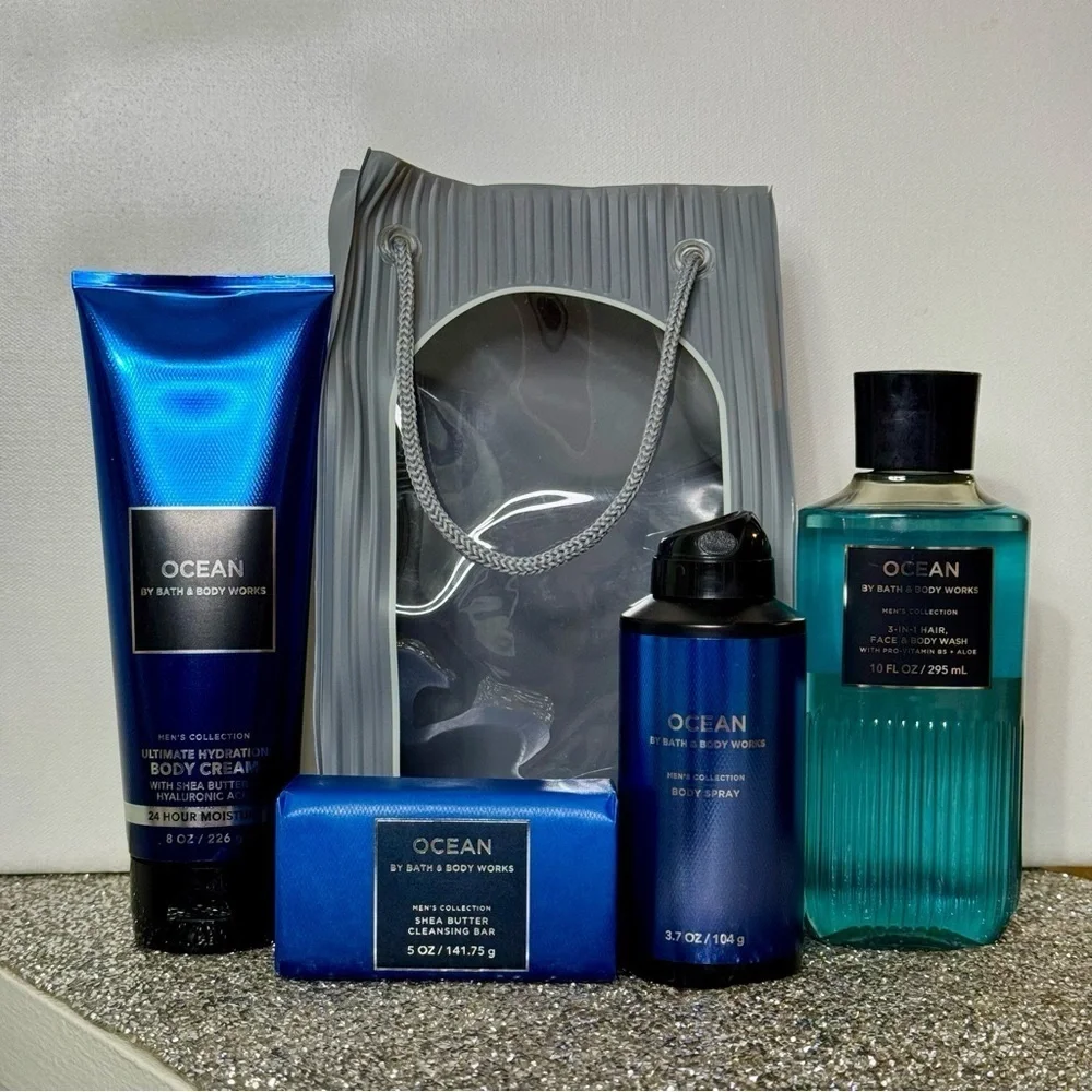 Bath and Body Works Mens Ocean Body Care 4 Piece Gift Set with Gift Bag NWT